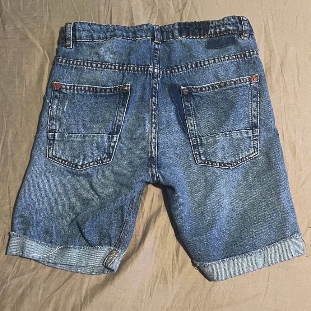 Stylish Blue Denim Shorts for Boys Zara size 10 like new - Picture 4 of 5